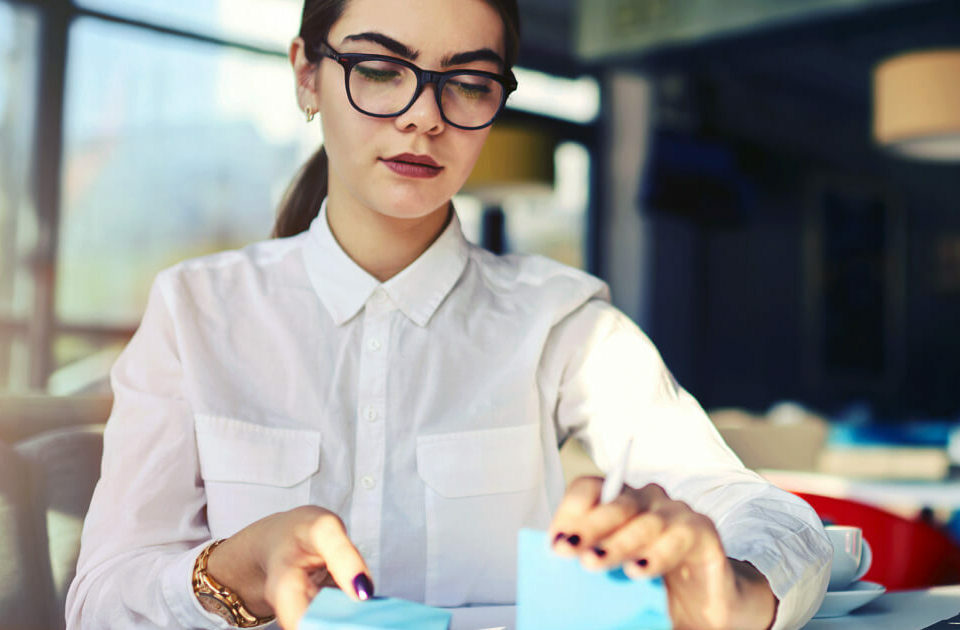 Comment Devenir Un Secrétaire Assistant Efficace And Organisé